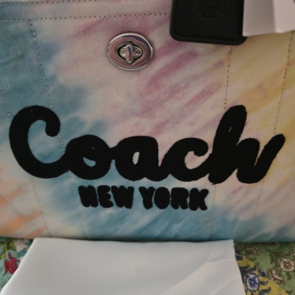 Coach large cargo tote, handbag,  satchel NWT - Picture 1 of 11